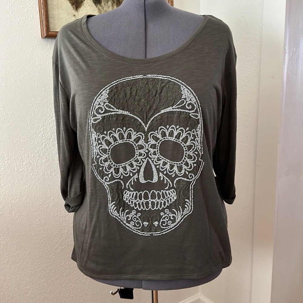 Beautiful Lane Bryant Beaded Skull Shirt